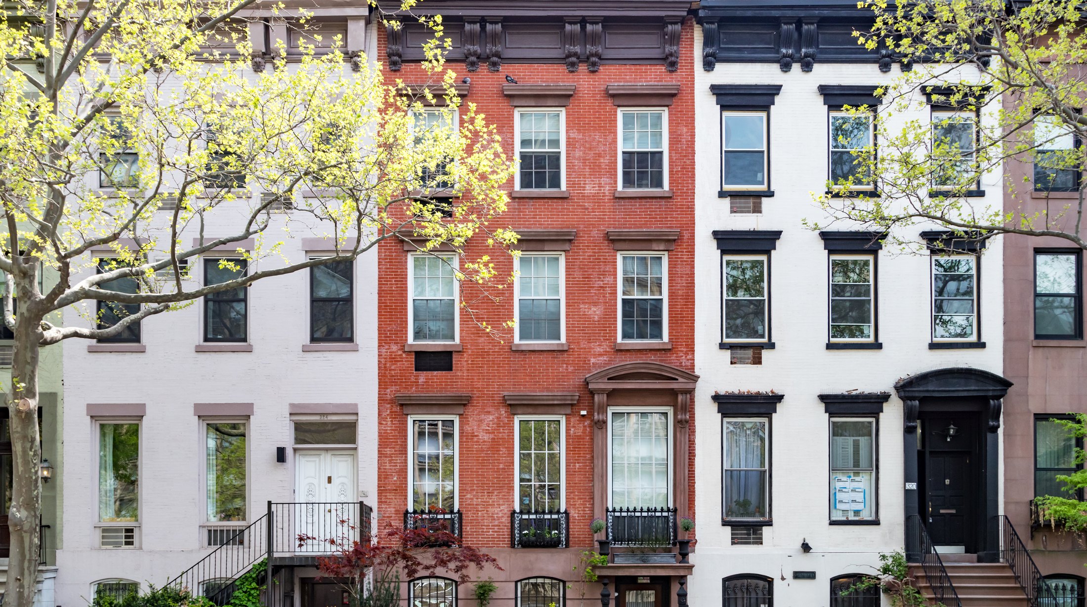 A row of city townhomes